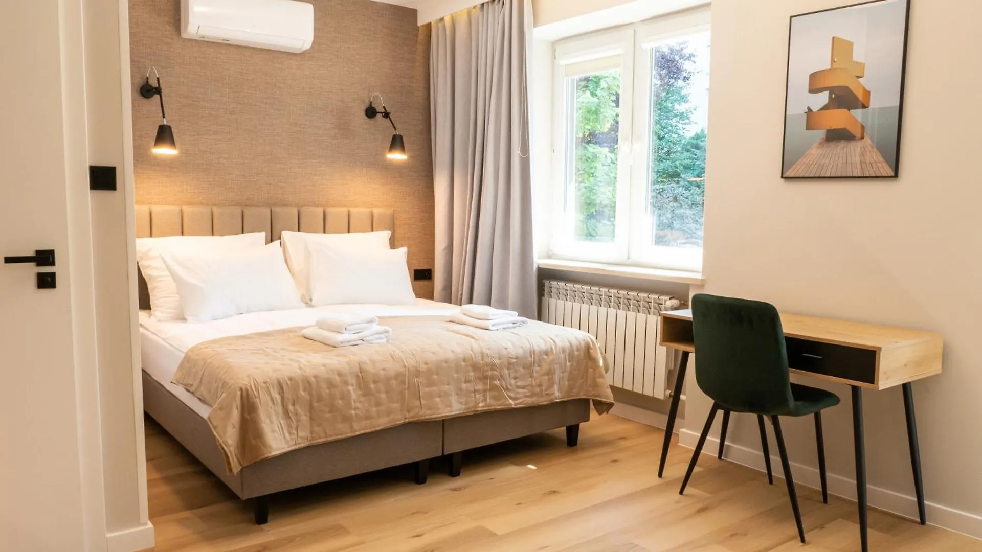 Lägenhet Apartamenty Modra Warszawa Polen